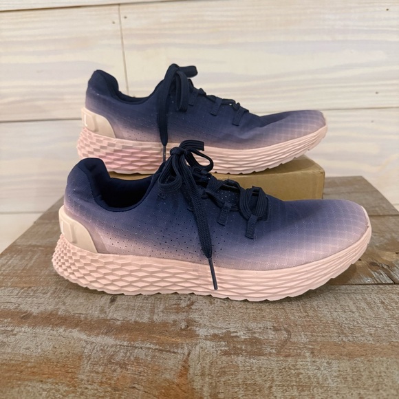 NOBULL Gradient Blue and White Athletic Shoes Women’s 6.5 - Picture 2 of 15